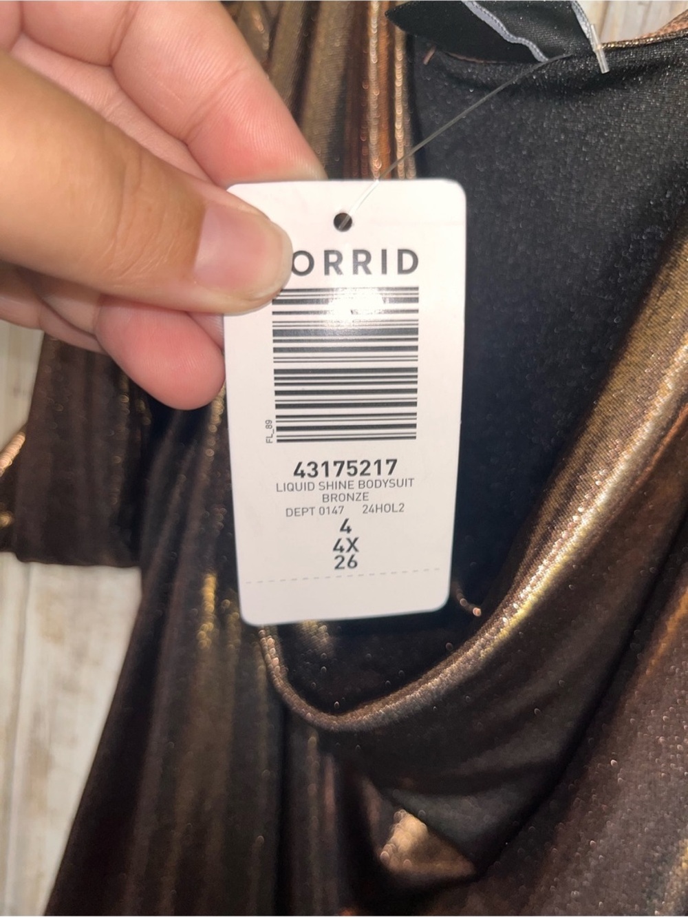 NWT Torrid Liquid Shine Bodysuit Bronze Metallic Cold Shoulder 4X 26 - Picture 5 of 5